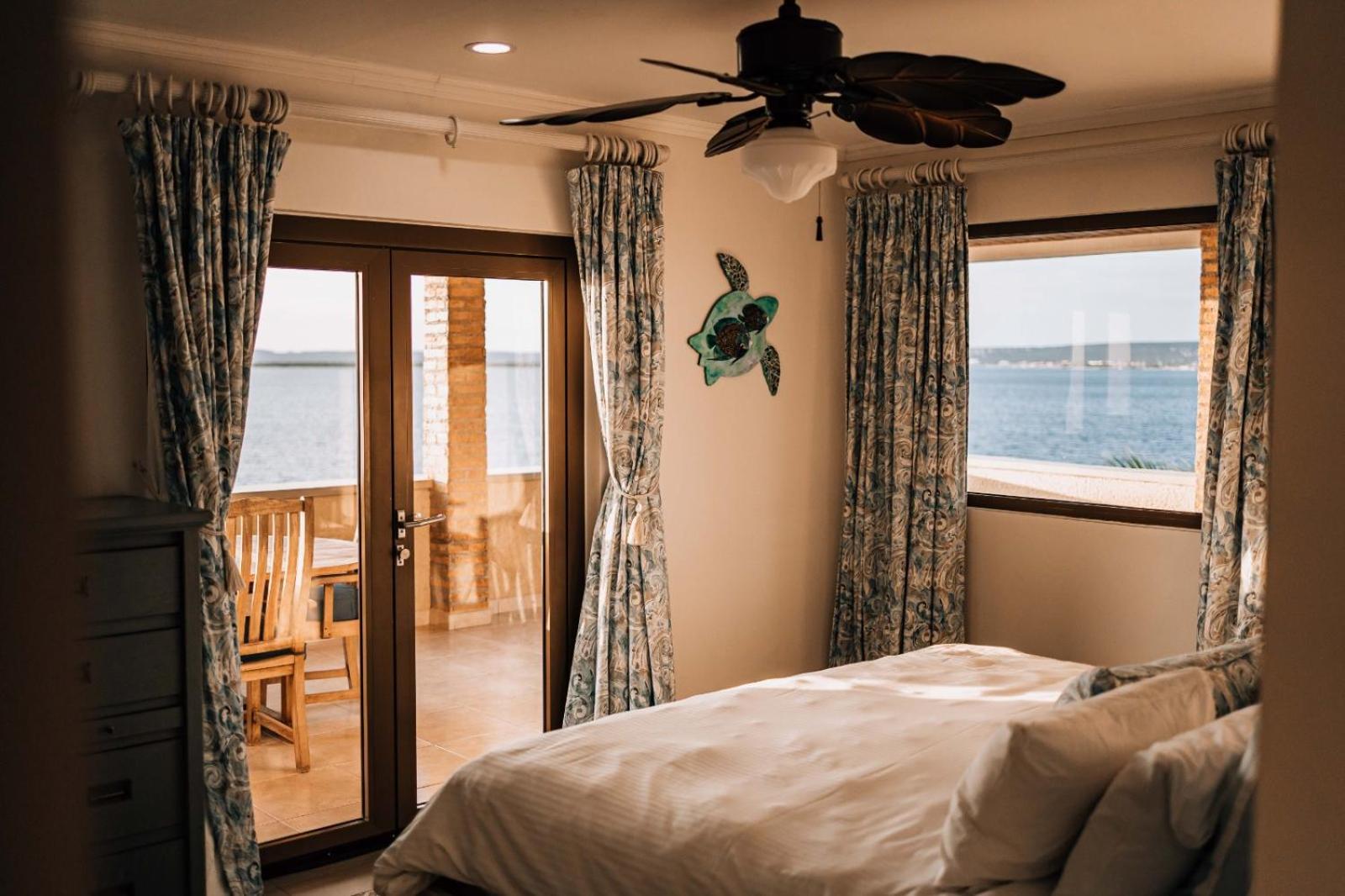 The Bellafonte - Luxury Oceanfront Hotel Kralendijk  Ngoại thất bức ảnh