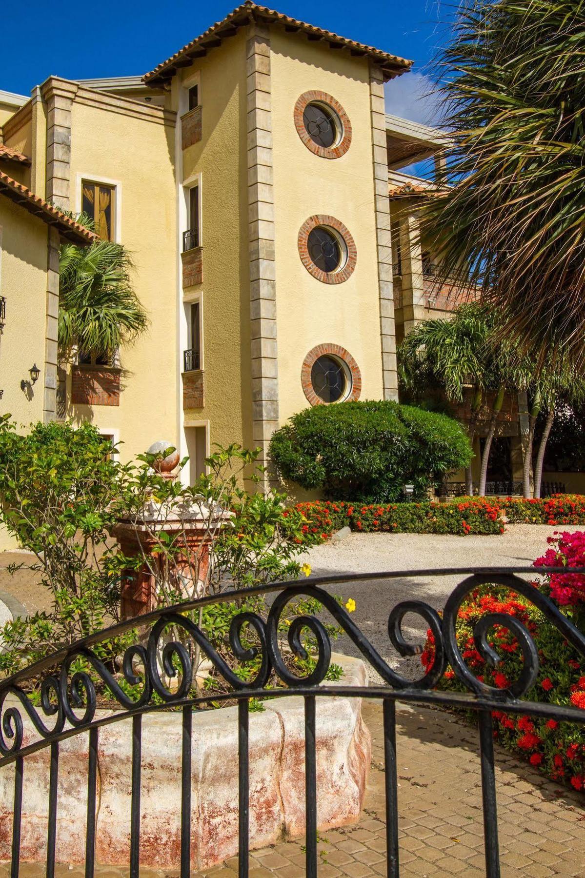 The Bellafonte - Luxury Oceanfront Hotel Kralendijk  Ngoại thất bức ảnh